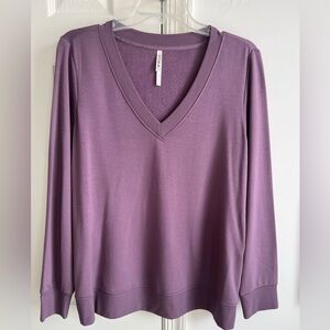 Women's Soma fleece Purple V-Neck Top M